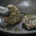 Що додати в котлети, щоб вони були пишними та ніжними