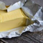 Які кулінарні лайфхаки з вершковим маслом стануть у пригоді господиням на кухні