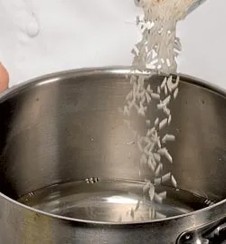 Ароматний португальський рибний суп: покроковий рецепт із фото 3