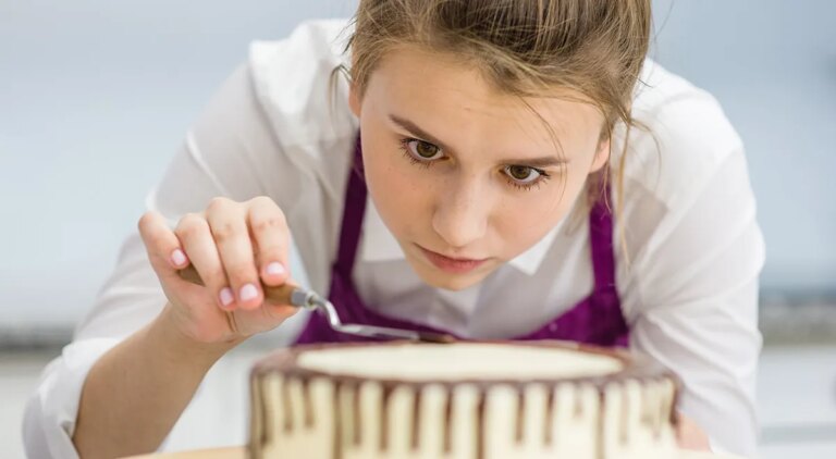 День кондитера 2026: історія та традиції свята – читайте на Gastronom.ru 16 День кондитера 2026: історія та традиції свята – читайте на Gastronom.ru 16