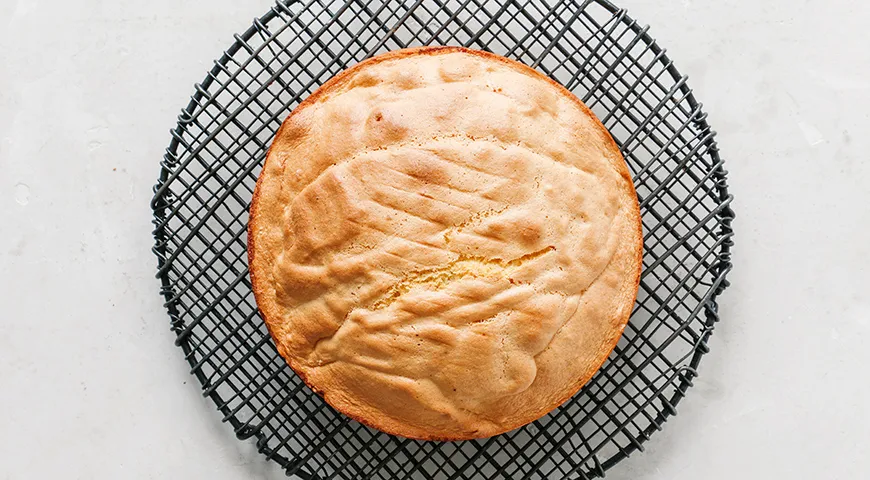 Ніжний торт "Чародійка": покроковий рецепт із фото та калорійністю 4