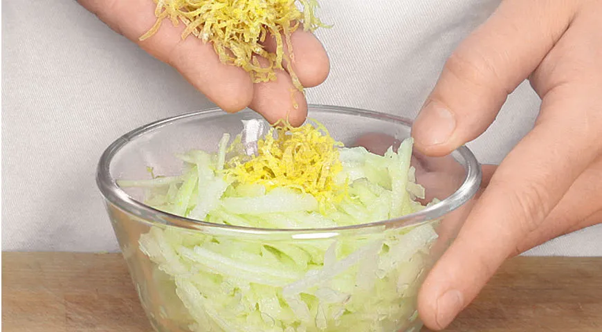 Пишні пшоняні оладки з яблуками: покроковий рецепт із фото 5