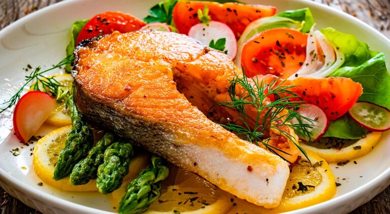 Смачна смажена сьомга на пательні: покроковий рецепт для ідеальної страви 9 Смачна смажена сьомга на пательні: покроковий рецепт для ідеальної страви 9