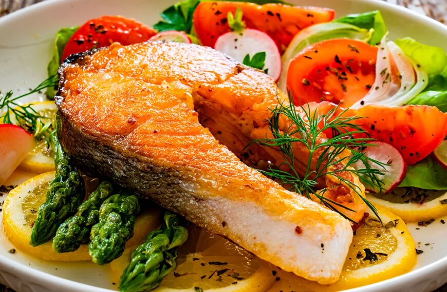 Смачна смажена сьомга на пательні: покроковий рецепт для ідеальної страви