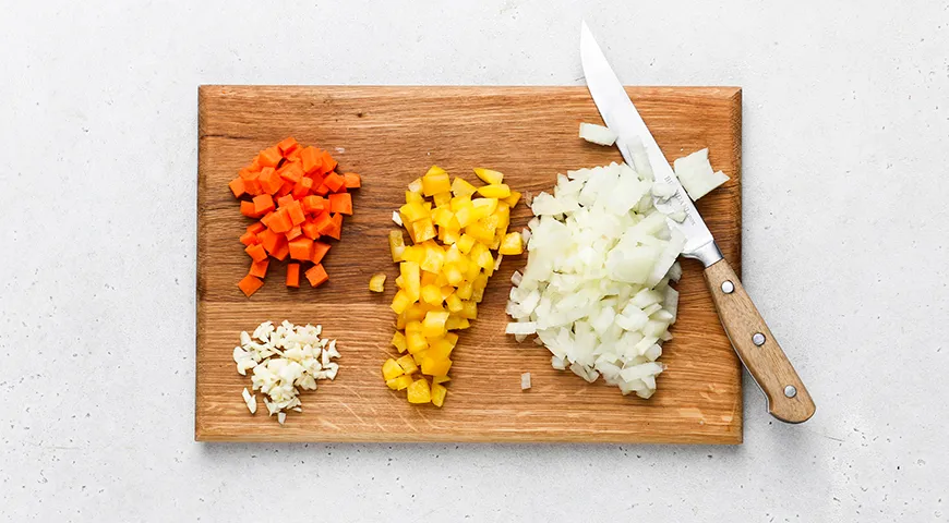 Неймовірне поєднання перловки, фаршу та овочів: покроковий рецепт із фото 4 Неймовірне поєднання перловки, фаршу та овочів: покроковий рецепт із фото 4