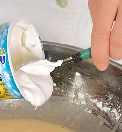 Фруктова гірка: ніжний домашній торт зі свіжими ягодами та фруктами – покроковий рецепт із фото 2