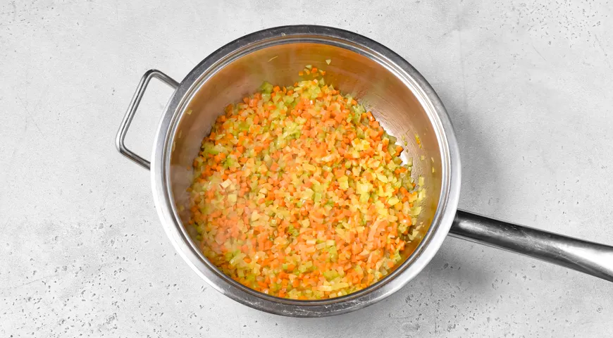 Неймовірна картопляна лазанья з соковитим фаршем: покроковий рецепт для ситної страви 3