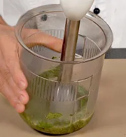 Морський окунь із освіжаючим м'ятним соусом: покроковий рецепт з фото 3