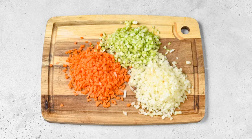 Неймовірна картопляна лазанья з соковитим фаршем: покроковий рецепт для ситної страви 2