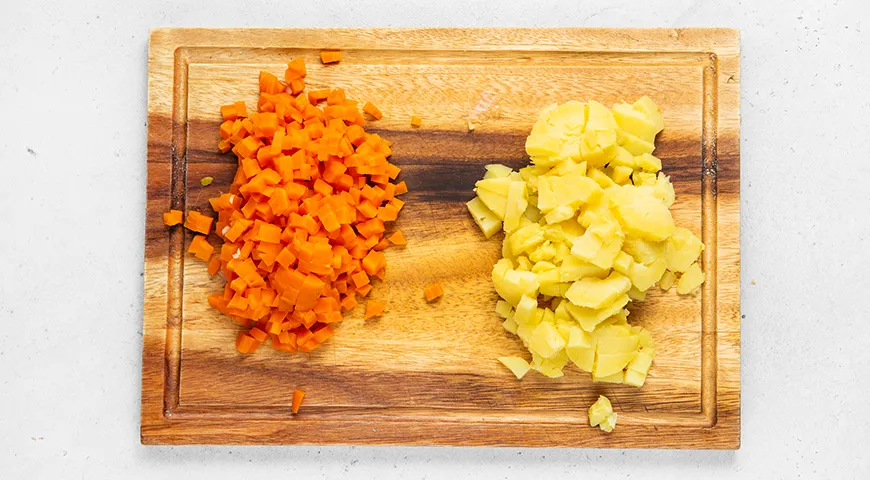 Торт «Олів'є»: неймовірний смак та ситість у кожному шматочку! 6 Торт «Олів'є»: неймовірний смак та ситість у кожному шматочку! 6