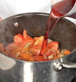 Яловичина по-бургундськи: покроковий рецепт з фото 7