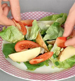 Традиційний український сирник з родзинками: простий рецепт 6