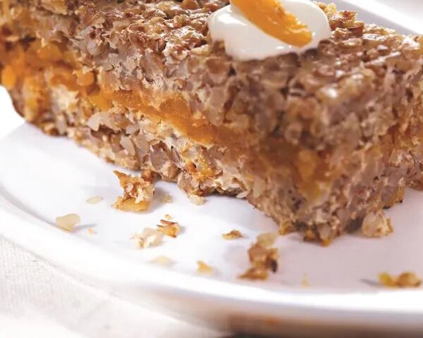 Гречаник: ніжні сирні млинці з фото та підрахунком калорій