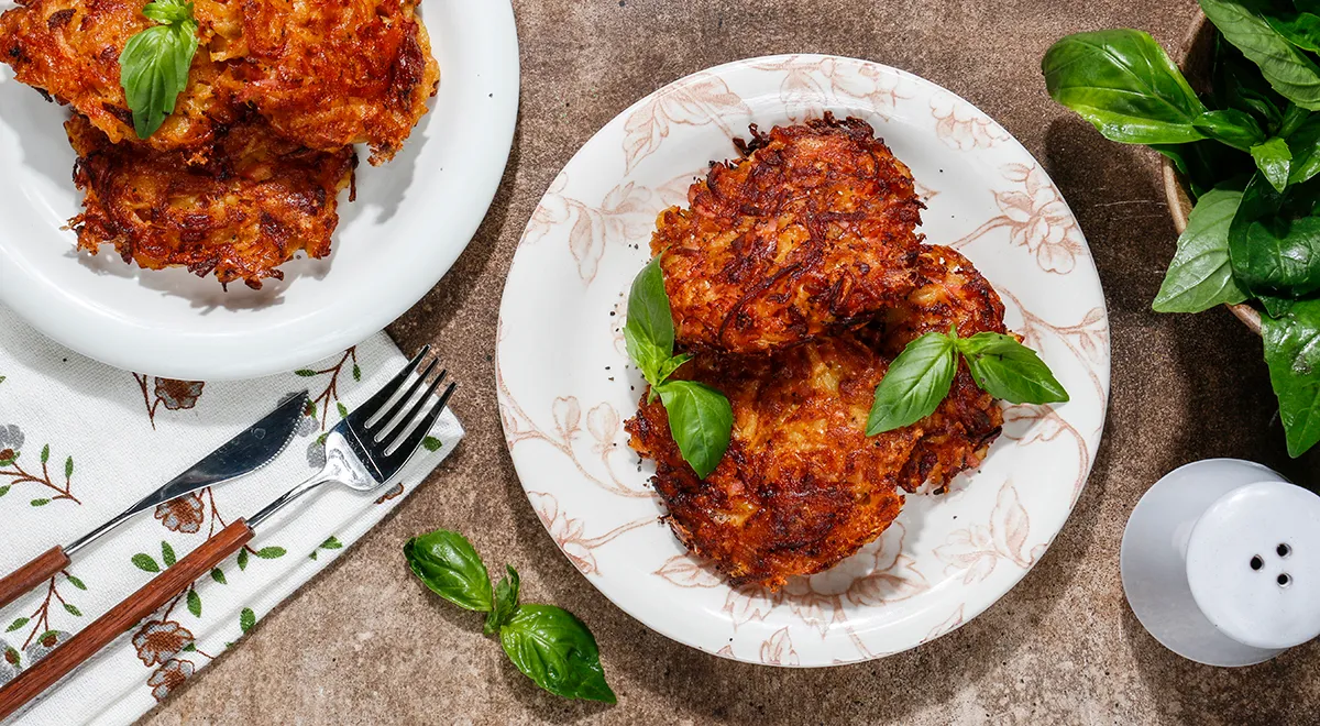 Соковиті драники з сиром та ковбаскою: ваш ідеальний сніданок за 162 ккал 1