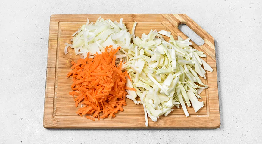 Тушкована капуста з картоплею: смачний та поживний рецепт на кожен день 2