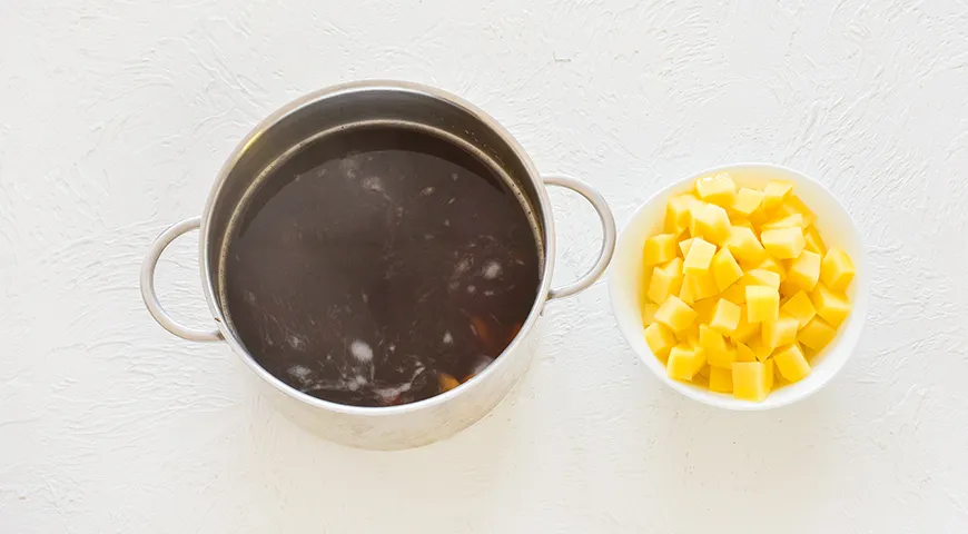 Ароматний крем-суп з білих грибів: покроковий рецепт із фото 11