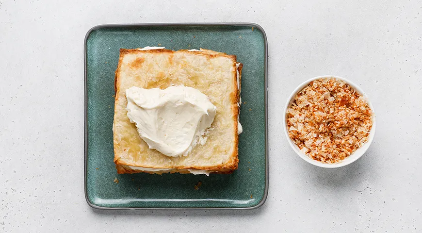 Ніжний та повітряний торт "Наполеон" зі слойоного дріжджового тіста: покроковий рецепт з фото 10 Ніжний та повітряний торт "Наполеон" зі слойоного дріжджового тіста: покроковий рецепт з фото 10