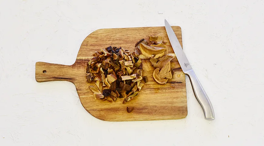 Ароматний крем-суп з білих грибів: покроковий рецепт із фото 4