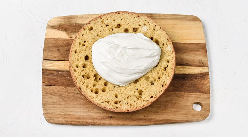 Ніжний сметанник з мультиварки: покроковий рецепт з фото 8