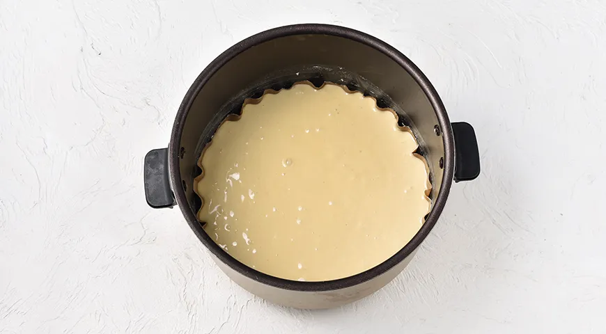 Ніжний сметанник з мультиварки: покроковий рецепт з фото 5