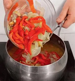 Ароматний овочевий суп із квасолі: покроковий рецепт із фото 7