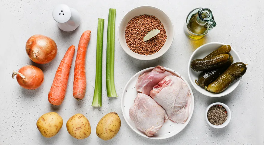 Согревающий суп из курицы с гречкой: пошаговый рецепт с фото 2 Согревающий суп из курицы с гречкой: пошаговый рецепт с фото 2