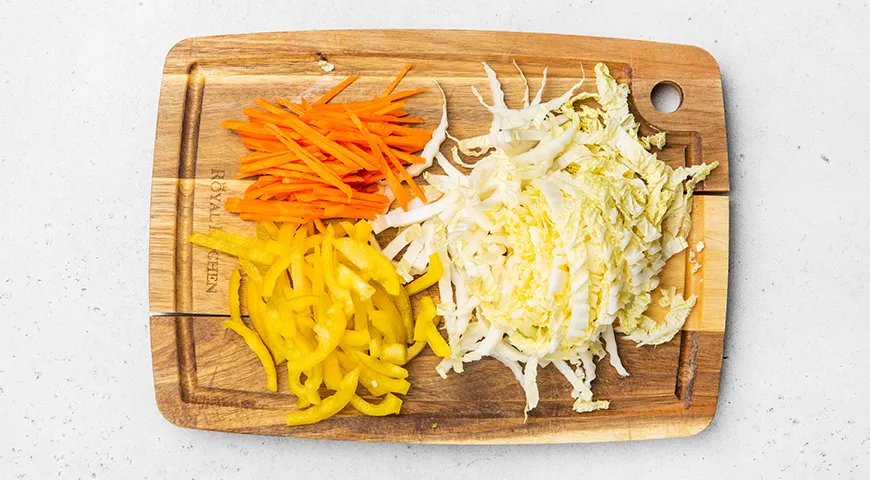 Тушкована пекінська капуста: ніжний рецепт з фотографіями для легкого обіду 4