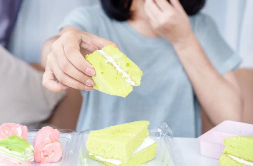 Головна 61 Дієтологи розкрили причину постійної тяги до солодкого