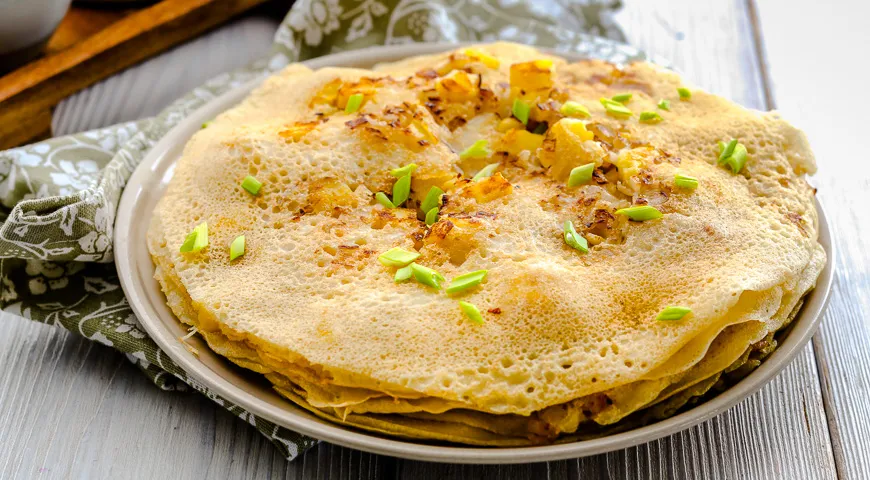 Пісні млинці з начинкою: покроковий рецепт з фото 1