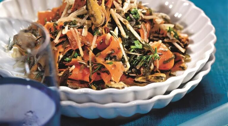 Апетитний салат з морської капусти: покроковий рецепт з фото 51