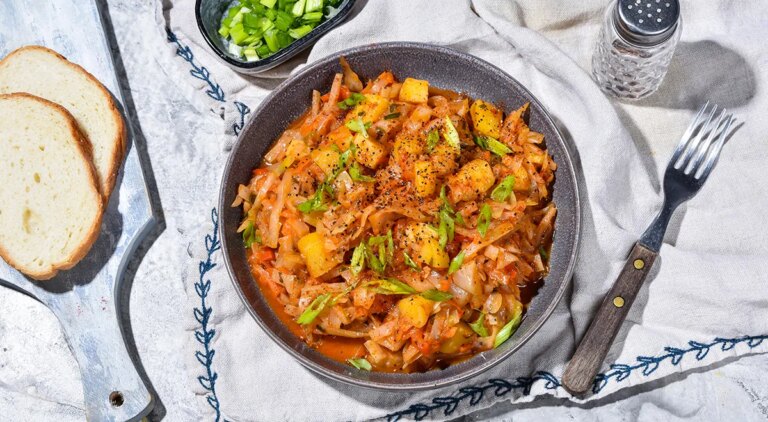 Тушкована капуста з картоплею: смачний та поживний рецепт на кожен день 5