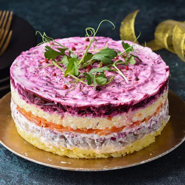 Головна 60 Оселедець під шубою з ікрою мойви: покроковий рецепт з фото, 285 ккал