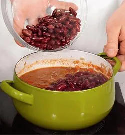 Пряний чилі кон карне з яловичиною: класичний рецепт зігріє душу 6