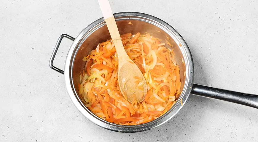 Тушкована капуста з картоплею: смачний та поживний рецепт на кожен день 5