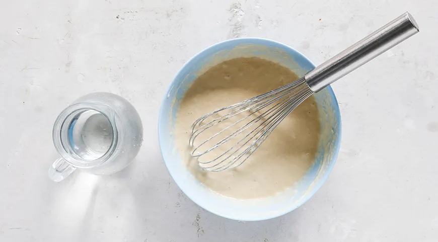 Пишні дріжджові млинці на кефірі: покроковий рецепт із фото 5