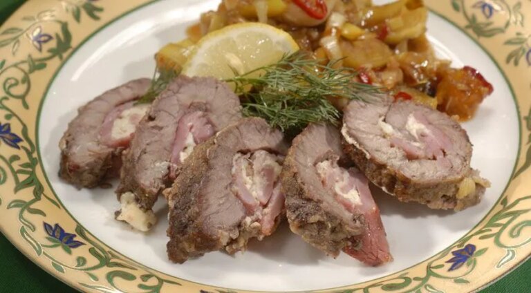 Ароматні рулетики з телятини з копченою шийкою та сиром: покроковий рецепт з фото 56