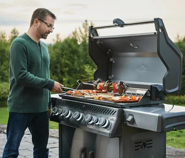 Головна 76 Як правильно розігрівати газовий гриль холодною весною