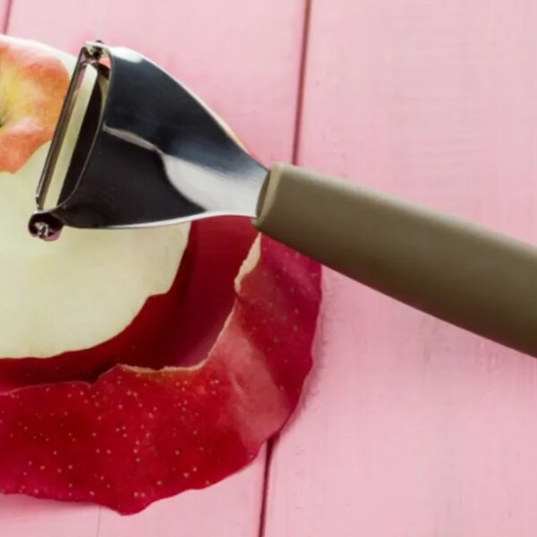 Чи їсти яблука з шкіркою: дієтолог розкрила секрети правильного споживання