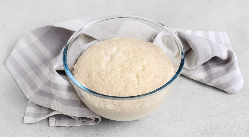 Ніжні ватрушки з картоплею та сиром: покроковий рецепт із фото 1