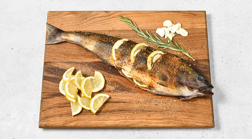 Терпуг, запечений у фользі: ароматна риба з овочами, готова за годину 4