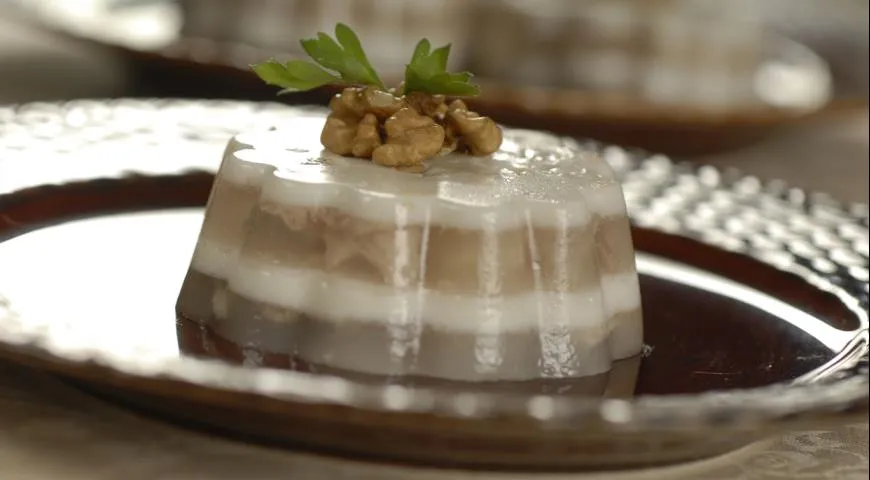 Заливне з курки: вишукана закуска, що тане в роті (покроковий рецепт з фото)