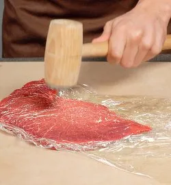 Ароматні рулетики з телятини з копченою шийкою та сиром: покроковий рецепт з фото 2