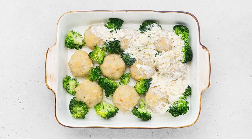 Ніжні рибні тюфтельки у вершковому соусі: покроковий рецепт з фото 6