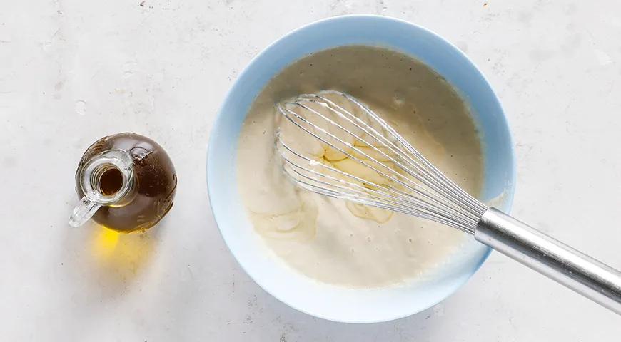 Пишні дріжджові млинці на кефірі: покроковий рецепт із фото 4