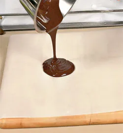 Шоколадний торт: покроковий рецепт із фото насолоди 9