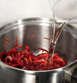 Український борщ з кислинкою мочених яблук: покроковий рецепт з фото 5