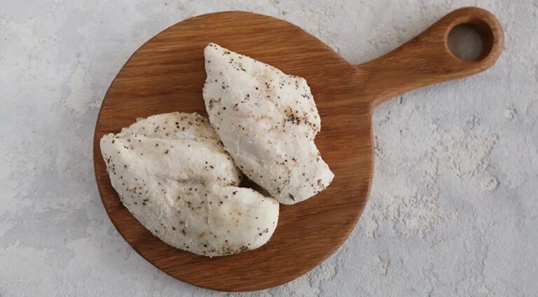 Класичний Цезар з куркою: рецепт, що тане в роті, з детальними фото і підрахунком калорій 24 Класичний Цезар з куркою: рецепт, що тане в роті, з детальними фото і підрахунком калорій 19