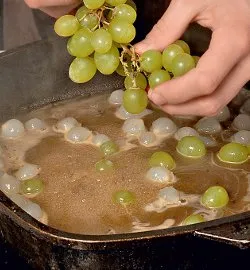 Соковита бараняча нога в духовці: покроковий рецепт із фото 7