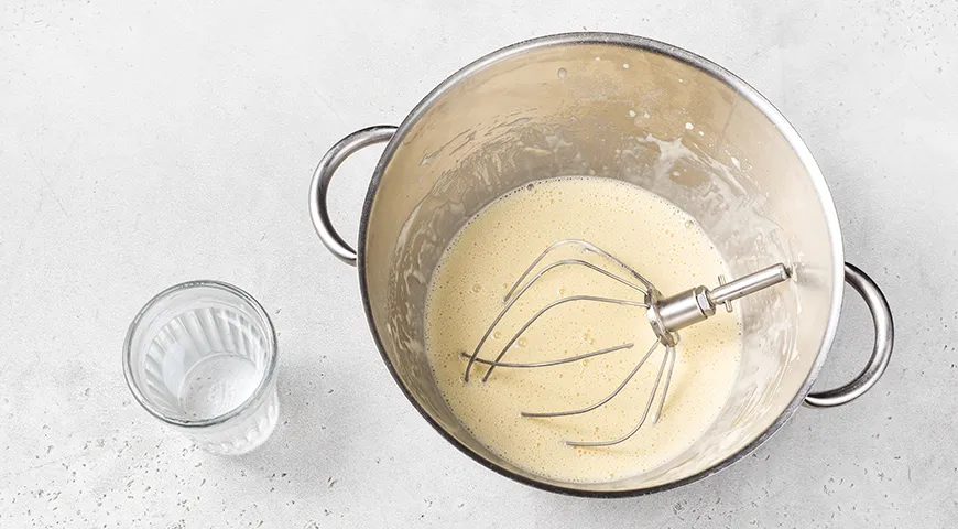 Пишні млинці на кефірі: покроковий рецепт із фото та низькою калорійністю 4