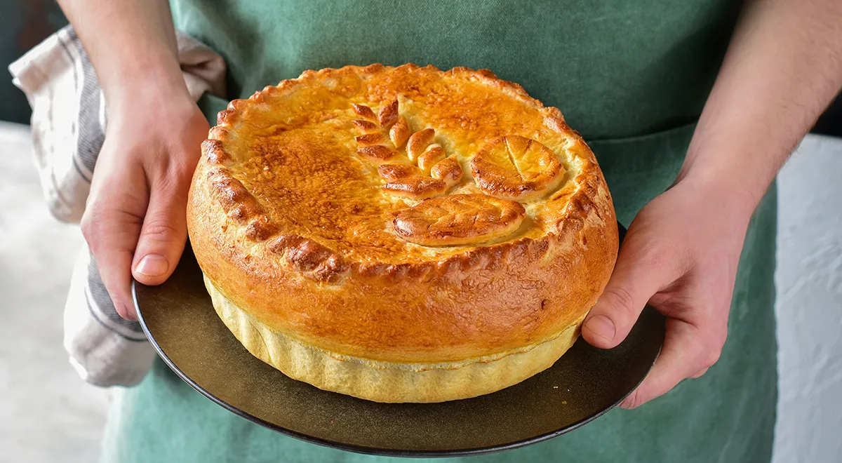 Неймовірний сирний пиріг "Наполеон" з кремовою начинкою: рецепт, що підкорить ваше серце 1